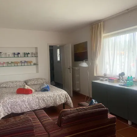 La Stanza Col Giardino Pensión 3*